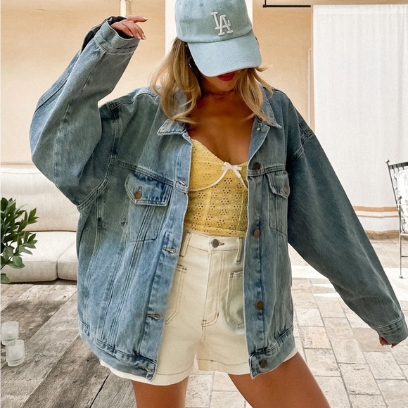 NWT Stitch + Feather Double Take Oversized Denim Jacket - Picture 3 of 5